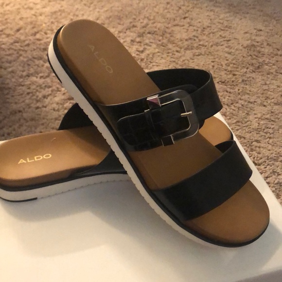 ALDO - Picture 2 of 4